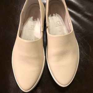 Ecco size (9) 39 pointed shoes